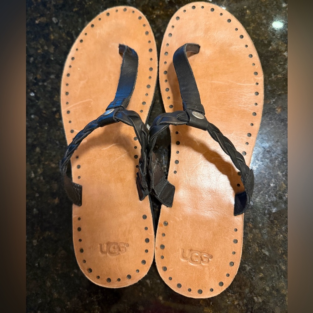 UGG Bria Women’s Black Braided Leather Thong Sandals Size 10